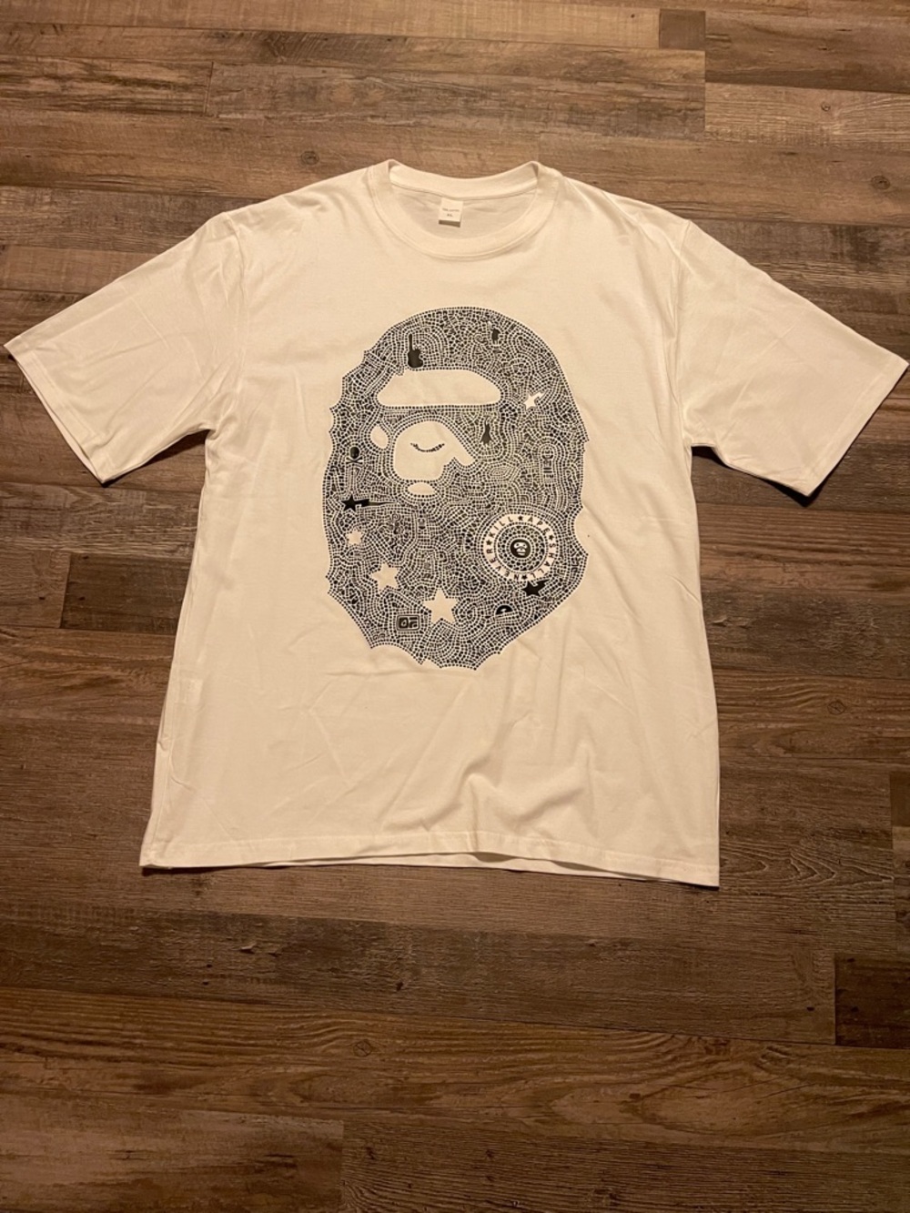 White Tee with Black Intricate Ape Head Graphic. Great condition! Never Worn! 🔥